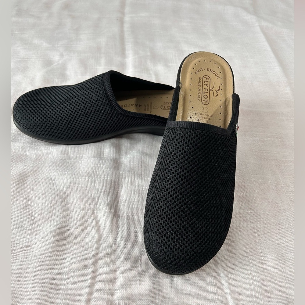 FLY FLOT black mesh Italian Clogs - Picture 3 of 7